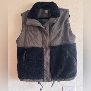 Free People Movement - Adventure Awaits Vest - Black and Gray